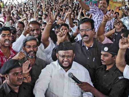 જાન્યુઆરી 2002: 