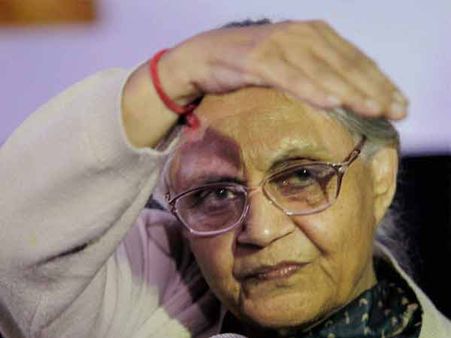 શિલા દીક્ષિતનું રાજીનામુ, કેજરીવાલે કહ્યું ‘આ દિલ્હીની જીત’