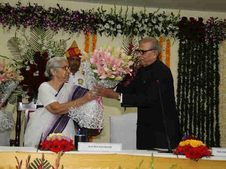 ડી.પી બુચે લોકાયુક્ત તરીકે લીધા શપથ