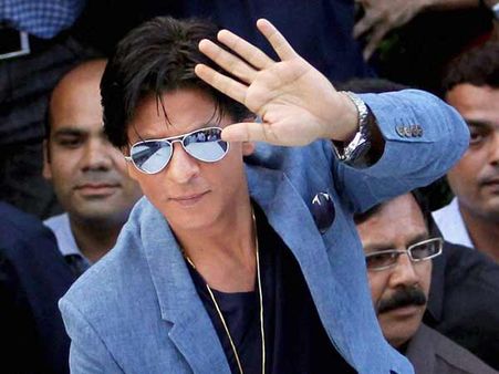 એક્ટિંગ જ નહીં કમાણીમાં પણ નંબર વન છે શાહરુખ