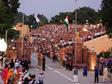 વાઘા બોર્ડર પર સેરેમની