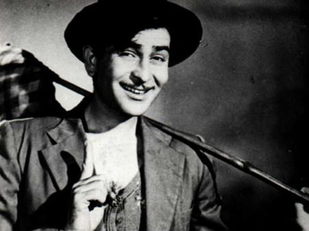 સોળ ફિલ્મોમાં જોડી