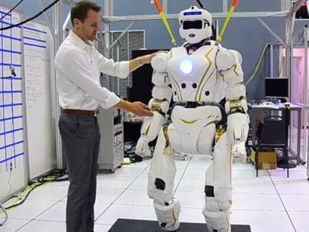 નાસાએ બનાવ્યો આયર્નમેન જેવો સુપરહીરો રોબોટ