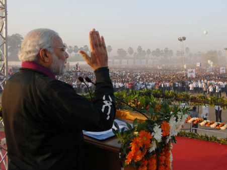 ગુજરાત એકતાના જોરે જ આગળ વધી શકે છે