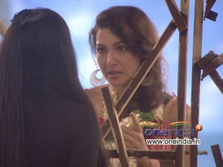 ગૌહર સામે શંકા