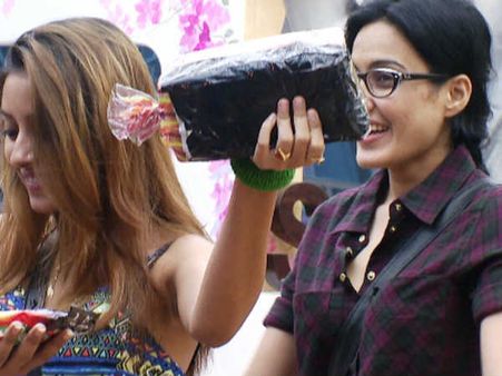 પ્રત્યુષા-કામ્યા