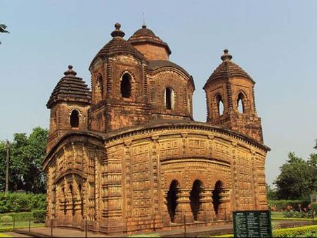 મંદિરનું સંપૂર્ણ દ્રશ્ય મંદિરનું સંપૂર્ણ દ્રશ્ય