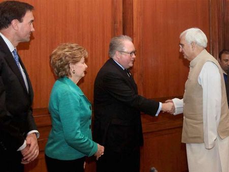 દિલ્હીમાં યુએસ ડેલીગેશન સાથે બેઠક દિલ્હીમાં યુએસ ડેલીગેશન સાથે બેઠક