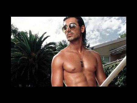 મૉડેલ જ્હૉન