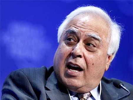 કપિલ સિબ્બલ(કાયદા મંત્રી)