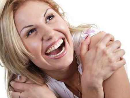 ખડખડાટ હાસ્ય આપનો જીવ પણ લઇ શકે છે, 15 કારણો પર એક નઝર!