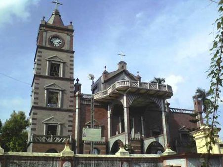 ચર્ચનું સુંદર દ્રશ્ય