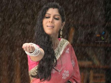 બડે અચ્છે લગતે હૈં