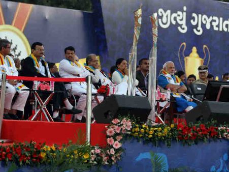 નરેન્દ્ર મોદીએ ખેલમહાકુંભ-2013નું સમાપન કર્યું