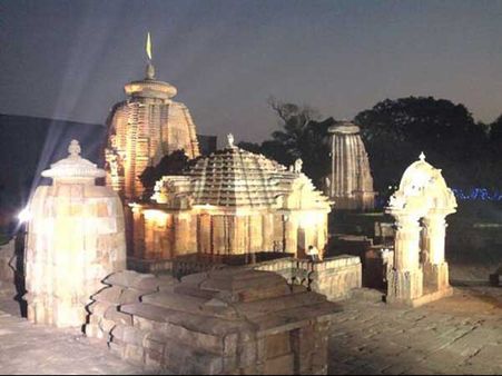 મંદિરનું કોમ્પ્લેક્સ