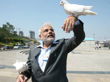 મોદી માટે ડબલ બોનાંઝા : અમદાવાદમાં રાહત, તો દિલ્હીથી આવ્યું ‘બોનસ’!