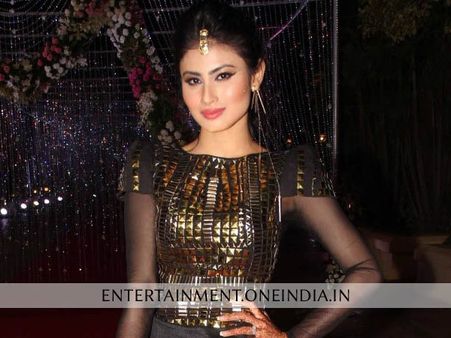 મૌની રૉય મૌની રૉય