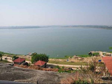 ડેમનું એક દ્રશ્ય