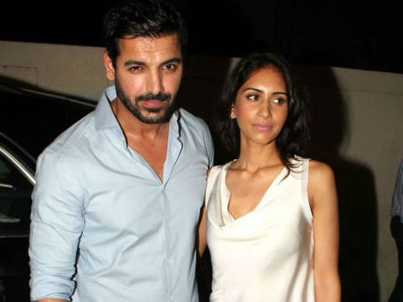 ટ્વીટથી લગ્નનો ખુલાસો