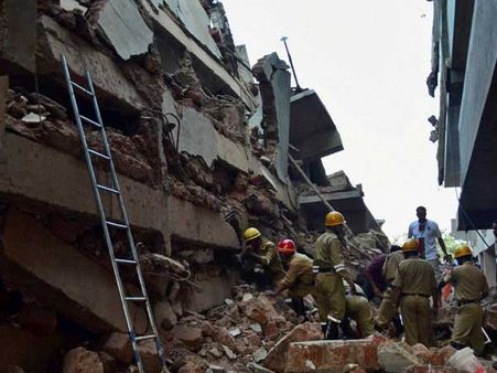 ગોવામાં ત્રણ માળની ઇમારત ધરાસાઇ, 19 લોકોના મોત