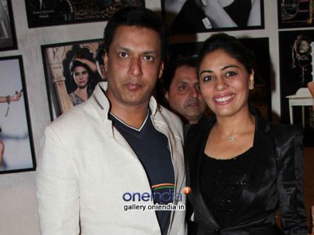 મધુર મધુર