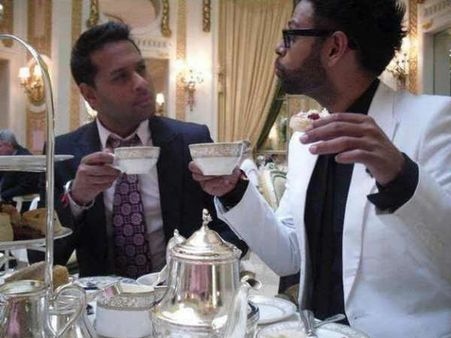 વીજે ઍન્ડી મસ્તીમાં