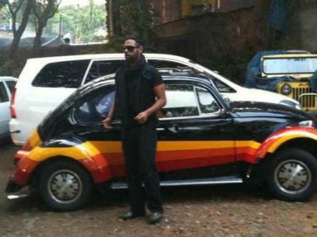 વીજે ઍન્ડી મસ્તીમાં