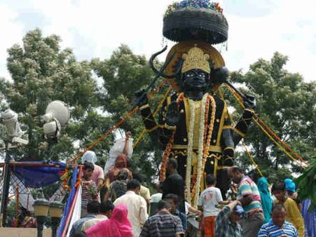 આ ત્રણ રાશિઓ પર શનિ રહેશે મહેરબાન