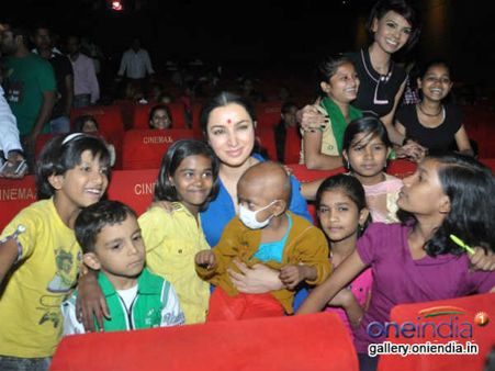 મિત્રો સાથે