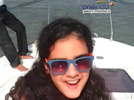 બાળકો સાથે નૌકા પર જન્મ દિવસ ઉજવતો ‘ક્રિશ’