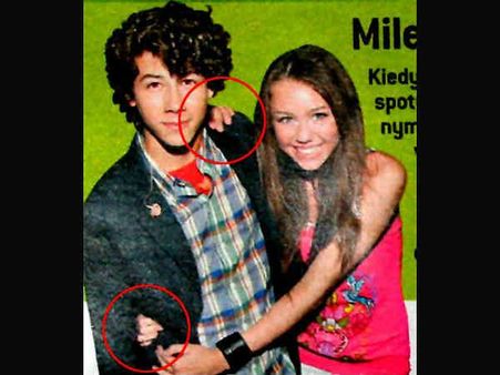 ખોટી કલાકારી