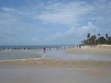 પ્રવાસીઓથી ભરેલો કોલવા બીચ