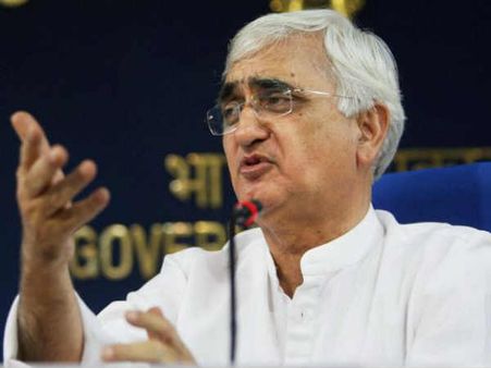 સલમાન ખુર્શીદે સુપ્રીમ કોર્ટ અને ચૂંટણી પંચની ઊડાવી મજાક