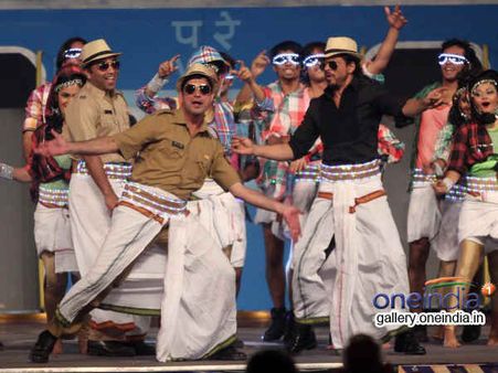 શાહરુખનું લુંગી ડાન્સ