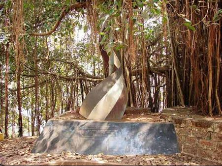 સ્વતંત્ર સેનાનીઓને સમર્પિત