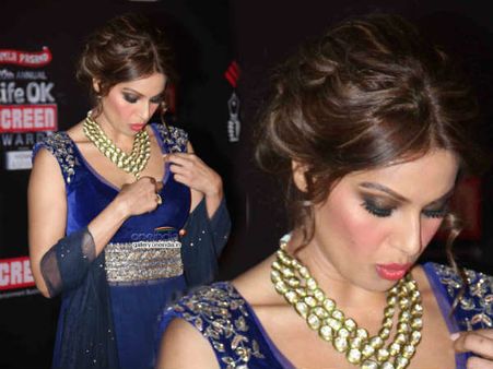 Pics : લાખેણો ડ્રેસ થઈ ગયો ત્રેવીસ હજારી, બિપ્સનો છટક્યો પારો!