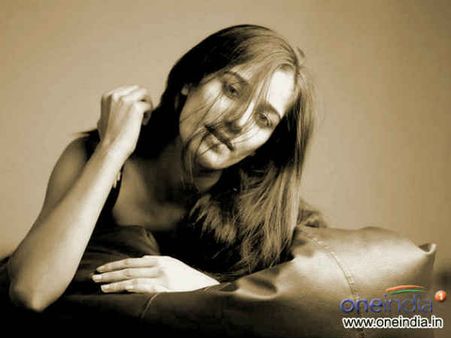 પૂનમ કી રાતમાં એન્જૉય