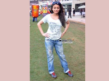 સ્નેહા ઉલાલ સ્નેહા ઉલાલ