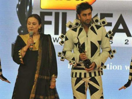 બેસ્ટ કૉસ્ચ્યુમ બેસ્ટ કૉસ્ચ્યુમ