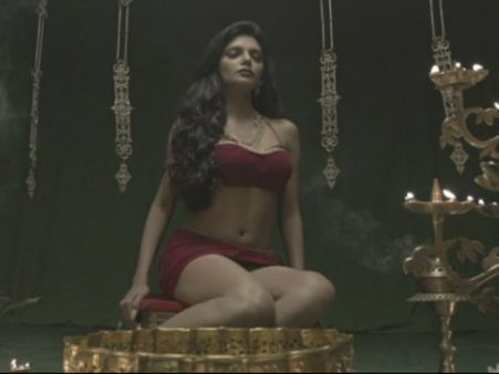 કામસૂત્ર 3ડીમાં શર્લિન ચોપરાની તસવીરી ઝલક