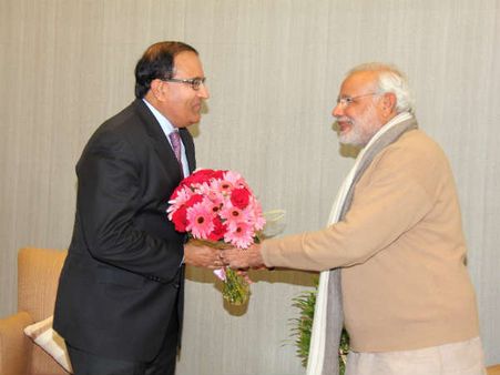 નરેન્દ્ર મોદી સિંગાપોરના ડેલીગેશનને મળ્યા