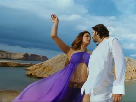 પ્રિયંકા-અર્જુન-રણવીર પ્રિયંકા-અર્જુન-રણવીર