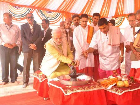 મોદીના હસ્તે શિવાર્પણ વિધિ અને પુજન વિધિ