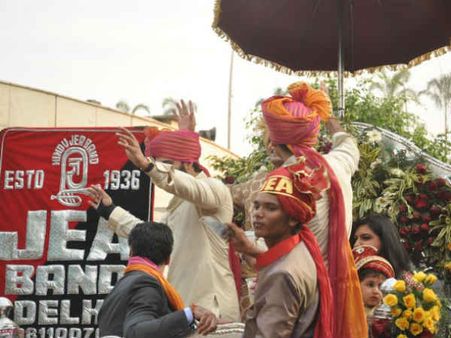 અહાનાની જાન, બગ્ગીએ આવ્યો વૈભવ