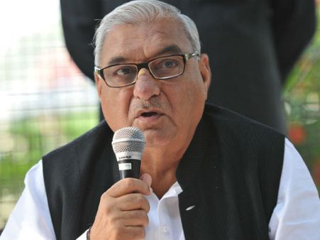 Video: હરિયાણાના મુખ્યમંત્રી હુડ્ડાને યુવકે લગાવ્યો તમાચો