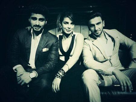 રીયલ ફ્રેન્ડ્સ પણ રીયલ ફ્રેન્ડ્સ પણ