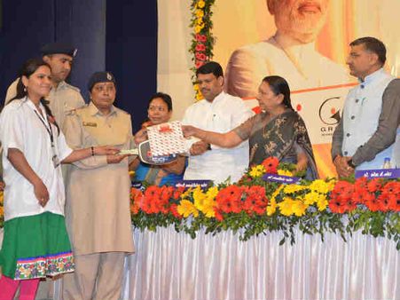 મહિલા સુરક્ષા માટે ખાસ હેલ્પલાઇન 'અભયમ્'નો પ્રારંભ