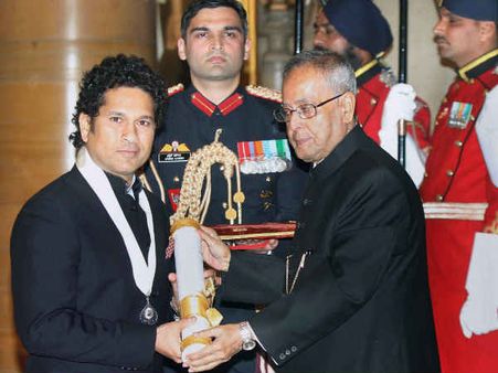 સચિન તેંડુલકર અને સીએનઆર રાવ ભારત રત્નથી સન્માનિત