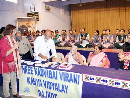 ગામડાની દીકરીઓએ બનાવી દીધો 100 સેકન્ડમાં વિશ્વ રેકોર્ડ