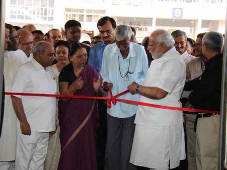 CMની હાજરીમાં ‘સીએમ’એ કર્યું સ્વર્ણિમ સંકુલ-2નું ઉદ્ઘાટન